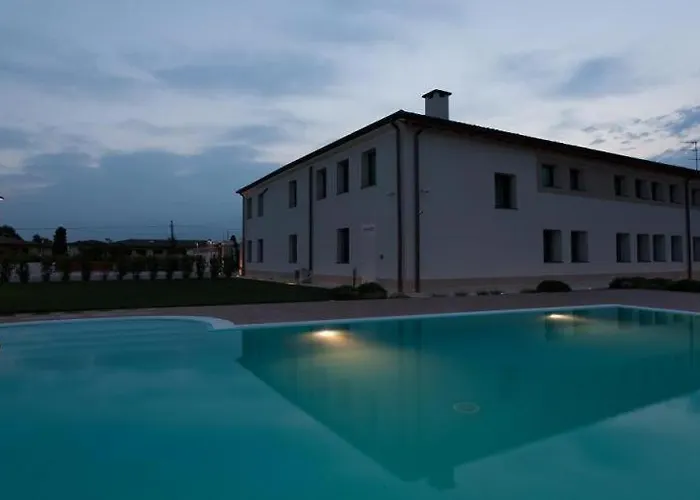 Villa Solaris Hotel & Residence