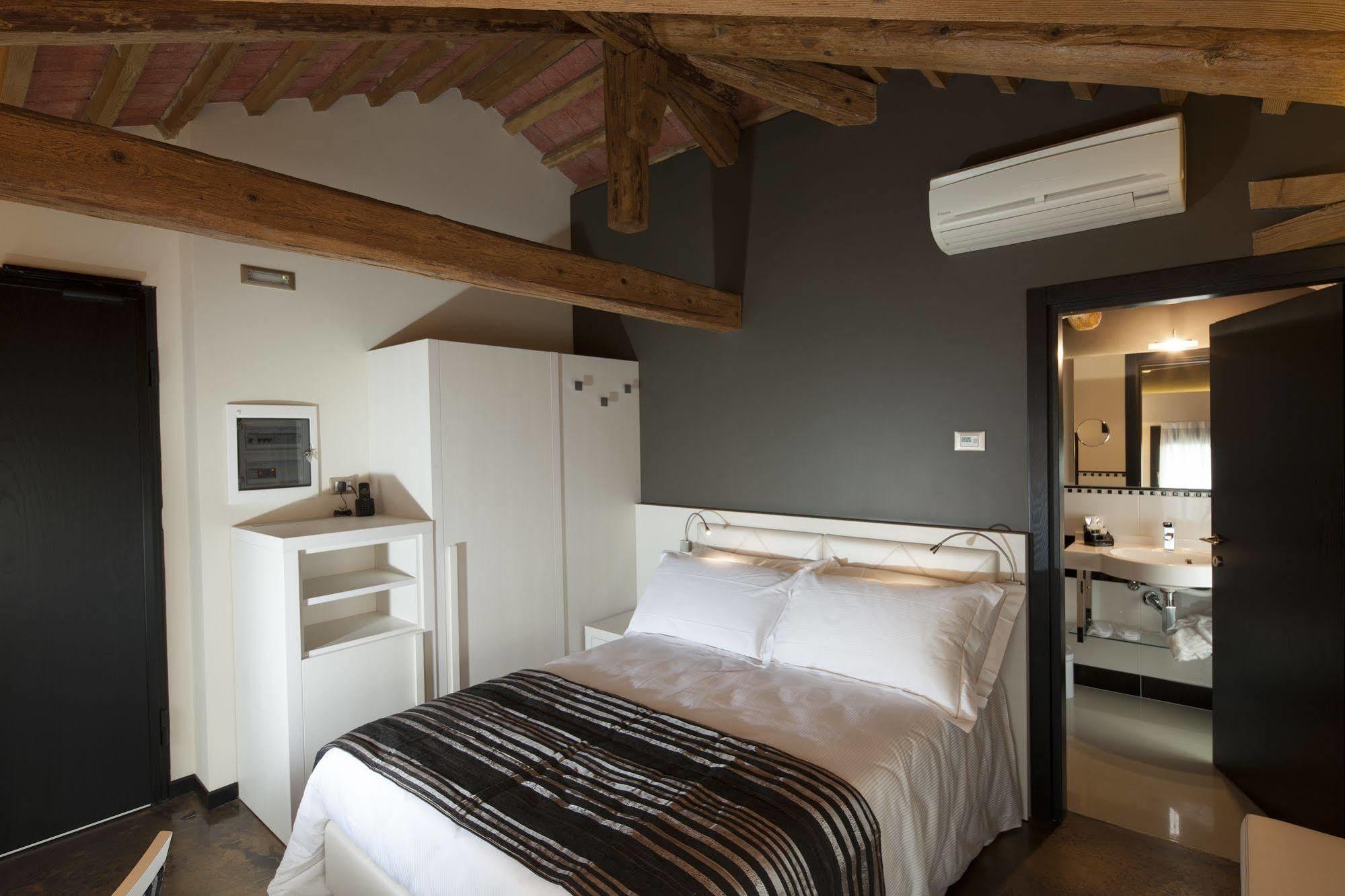 Hotel Solaris &